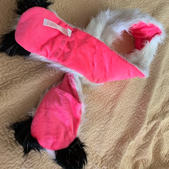 Justice Girls Panda Fur Mitten Scarf - Picture 4 of 5